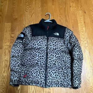 Supreme the north face TNF nuptse